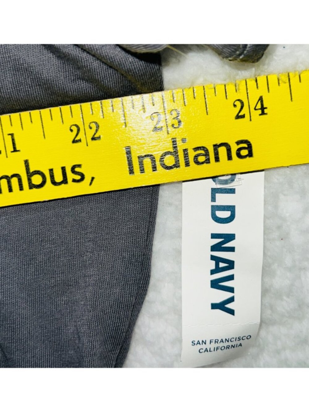 Old Navy Womens Relaxed Fit Gray V-Neck Tee XL Tall Short Sleeve Casual T-Shirt - Picture 4 of 5